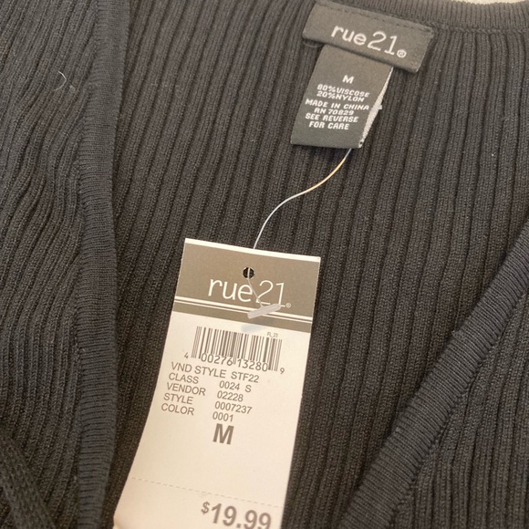 Rue 21 women’s cropped cardigan Sz M, NWT - Picture 7 of 9